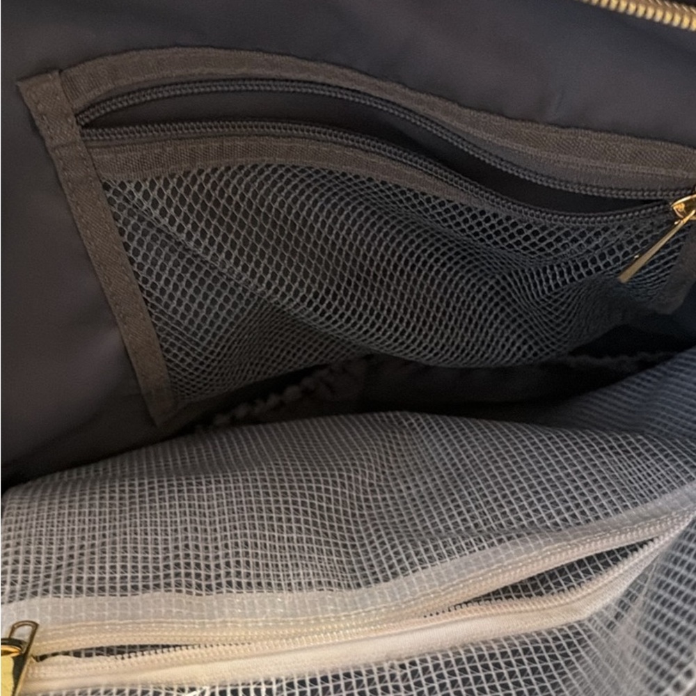 Black Quilted diaper bag Backpack with changing pad and charger 🔌 - Picture 3 of 3